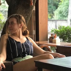 Meet your Posher, Isabella